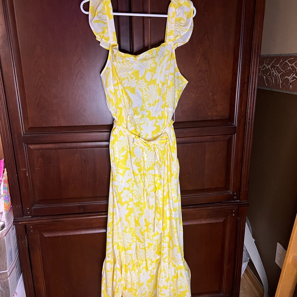 Fun vacation inspired bright yellow & white floral smocked sundress w/tie belt
